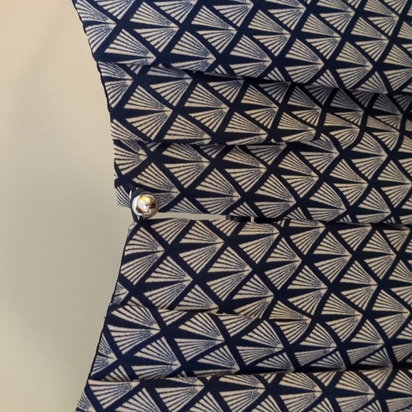 *3/$25 H&M geometric art deco pattern chiffon crew neck sheath dress - Picture 6 of 6